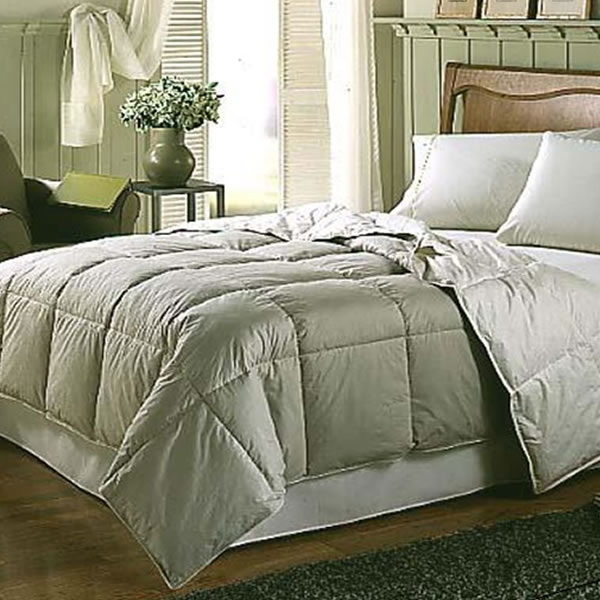 Down Alternative MicroDenier Polyester Filled Comforter