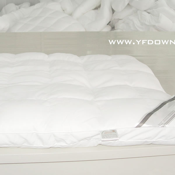 Microfiber Bedding Quilted out Pillows with 5CM gusseted